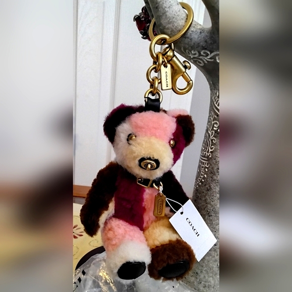 NWT COACH SHEARLING PATCHWORK BEAR BAG CHARM - Picture 9 of 12